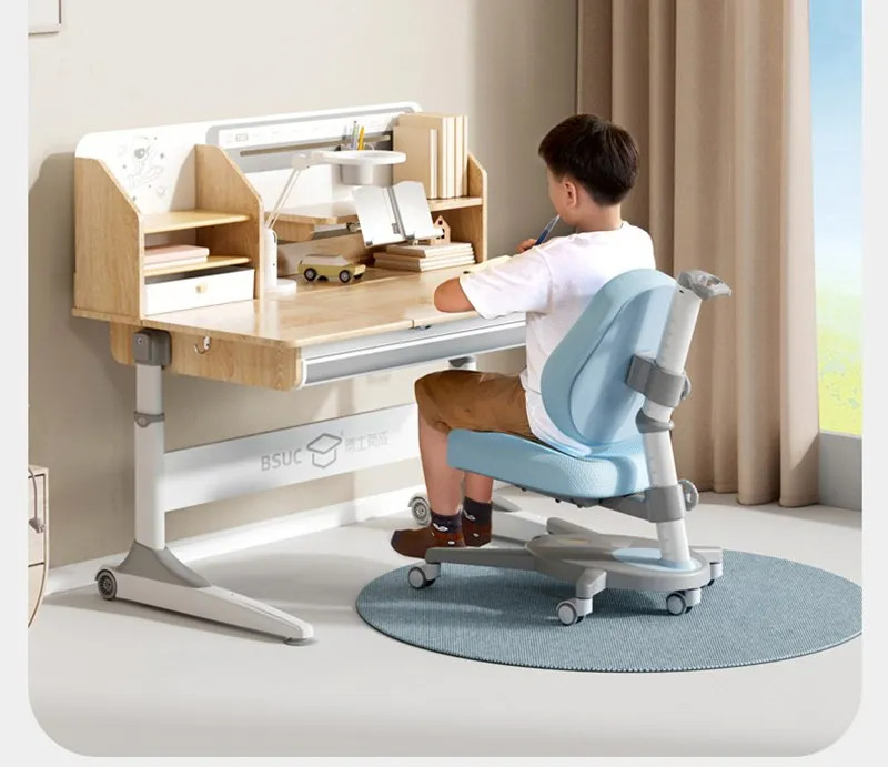 Bàn học thông minh - giải pháp tối ưu cho sức khỏe của con