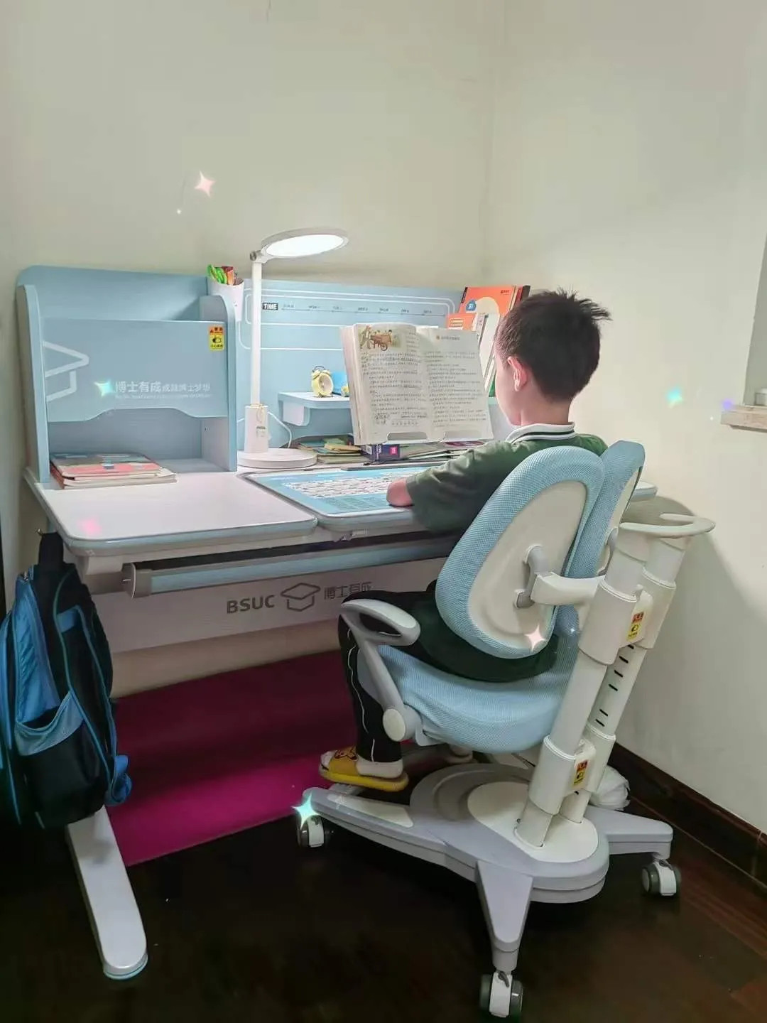 Ghế chống gù rất cần thiết cho trẻ em