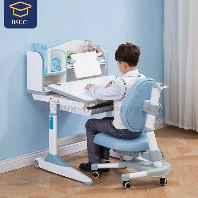 Một trong những giải pháp khắc phục chứng gù lưng do ngồi sai tư thế chính là sử dụng bàn học chống gù.